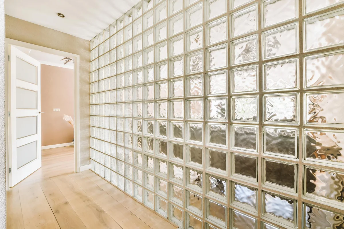 Variasi Pemasangan Glass Block Bertingkat